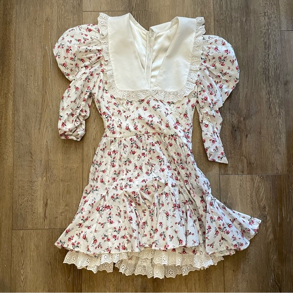 New Arrivals White Floral Mini Dress - Picture 5 of 7